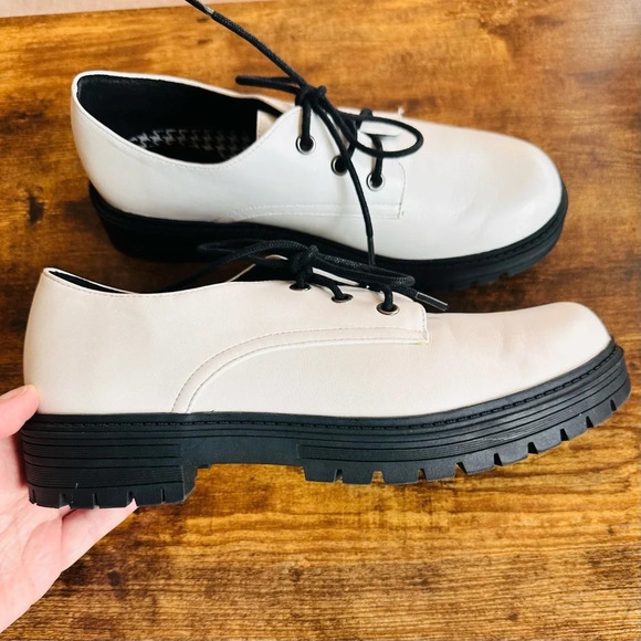 Seychelles Katie Platform Lace-Up Oxfords - White Size 8.5 New Without Box - Picture 1 of 11